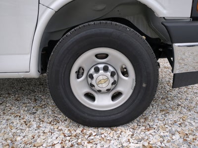 2025 Chevrolet Express Cargo WT