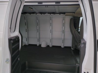 2025 Chevrolet Express Cargo WT