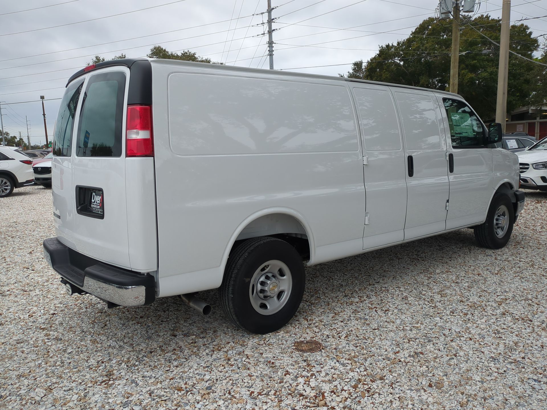 2025 Chevrolet Express Cargo WT