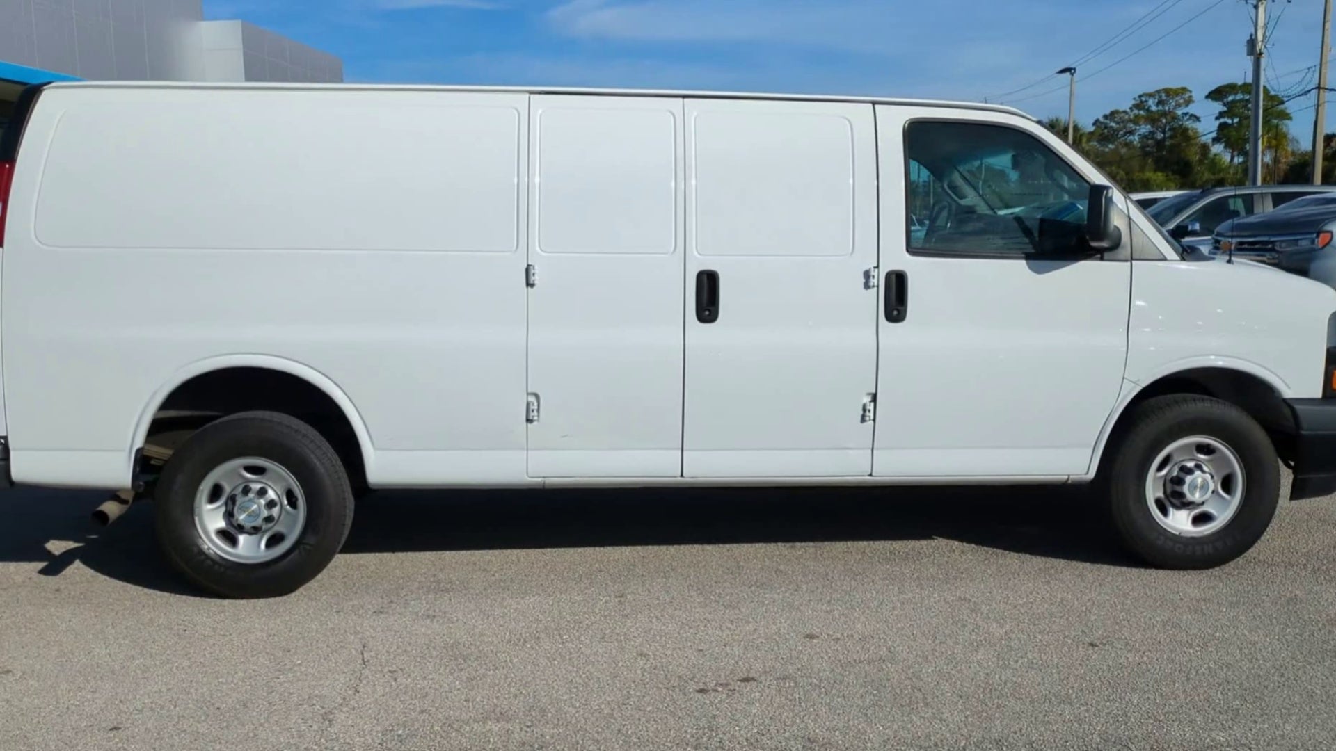 2021 Chevrolet Express Cargo 2500 WT