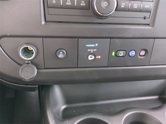 2025 Chevrolet Express Cargo 3500 WT