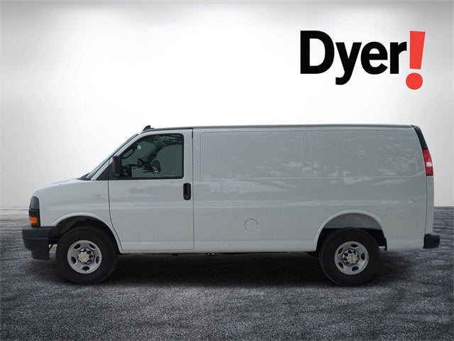 2025 Chevrolet Express Cargo 3500 WT