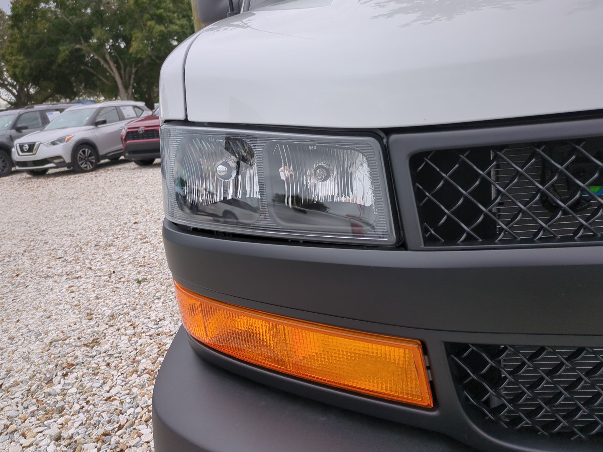 2025 Chevrolet Express Cargo WT