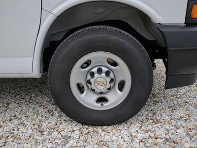 2025 Chevrolet Express Cargo WT