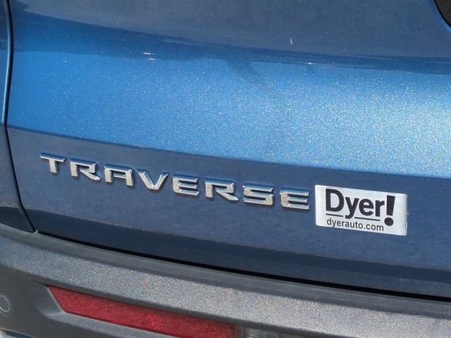 2025 Chevrolet Traverse LT