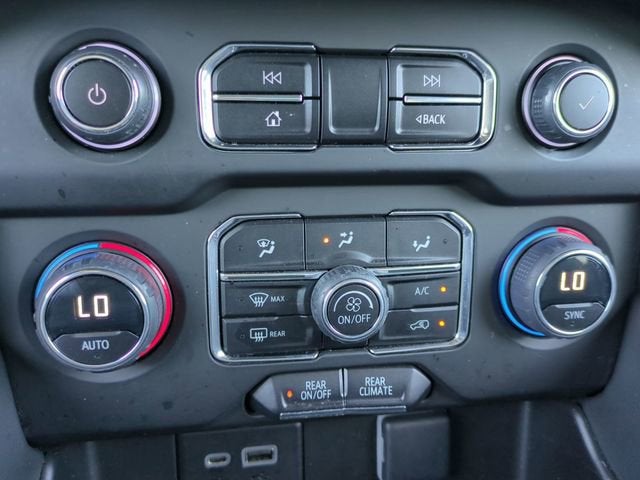 2023 Chevrolet Suburban LS