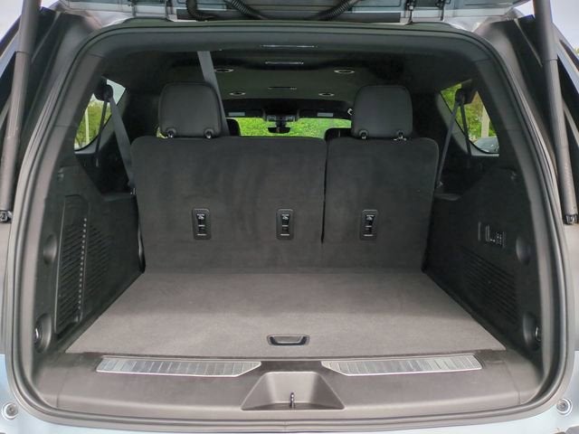 2022 Chevrolet Suburban High Country