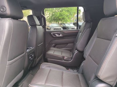 2022 Chevrolet Suburban High Country