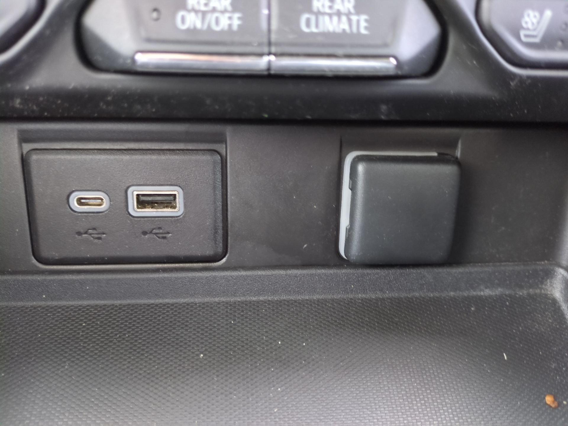 2022 Chevrolet Suburban High Country