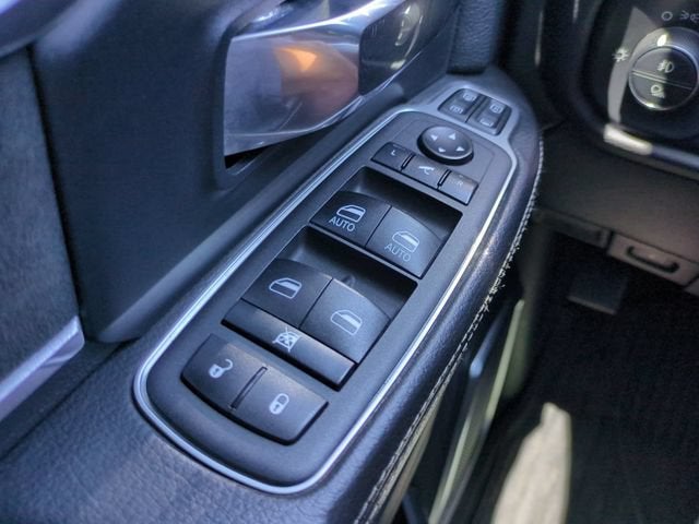 2023 RAM 3500 Laramie Crew Cab 4x4 8' Box