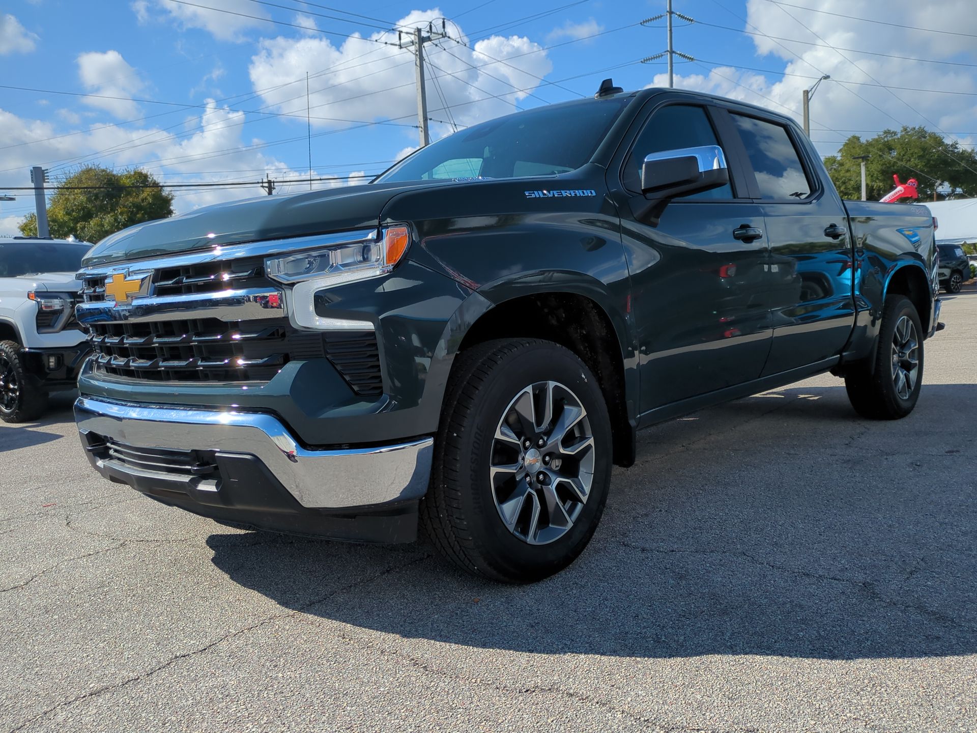 2026 Chevrolet Silverado 1500 LT (2FL)