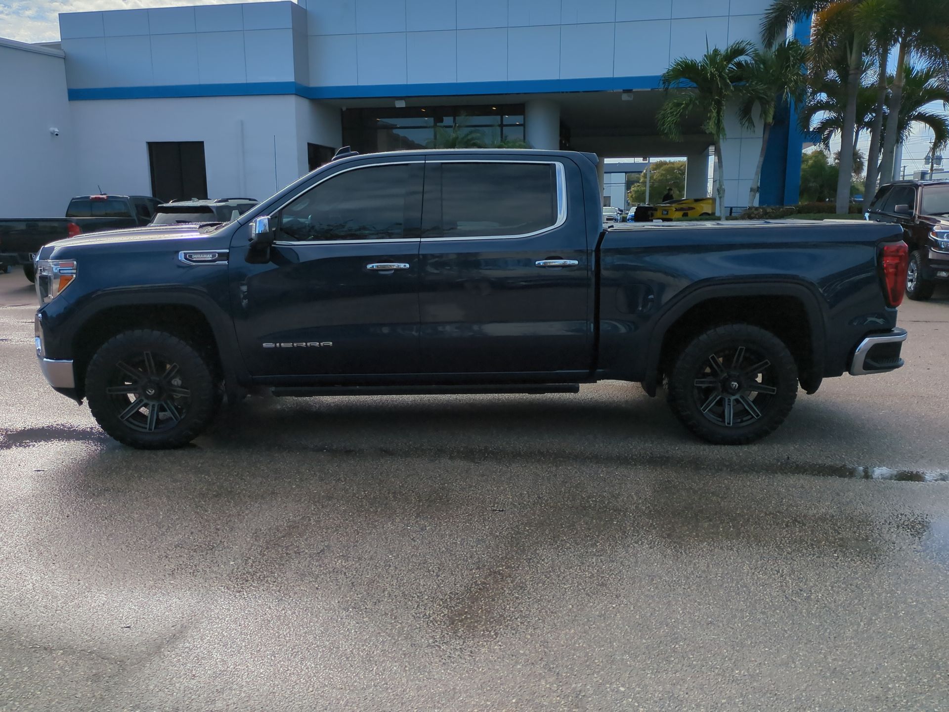 2021 GMC Sierra 1500 SLT