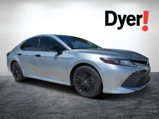 2020 Toyota Camry Hybrid XLE