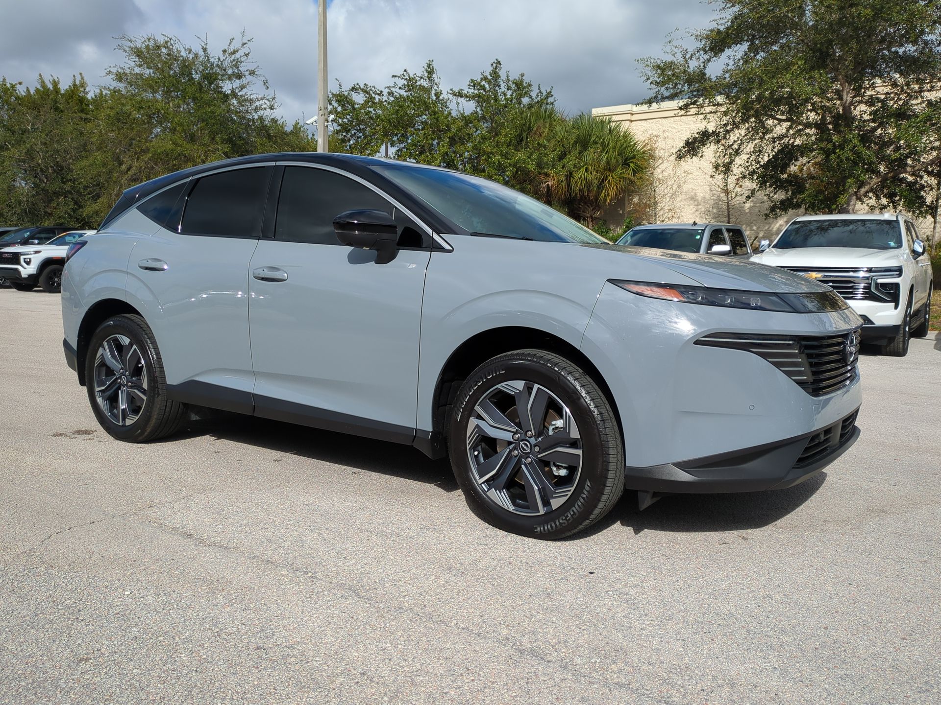 2025 Nissan Murano SL