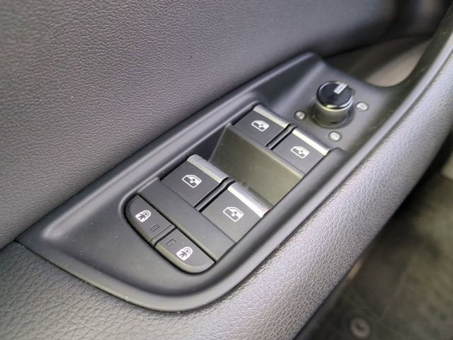 2019 Audi Q8 55 Premium