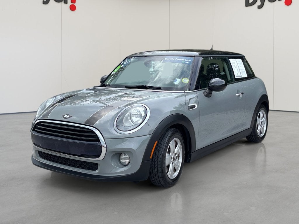 2017 MINI Hardtop Cooper