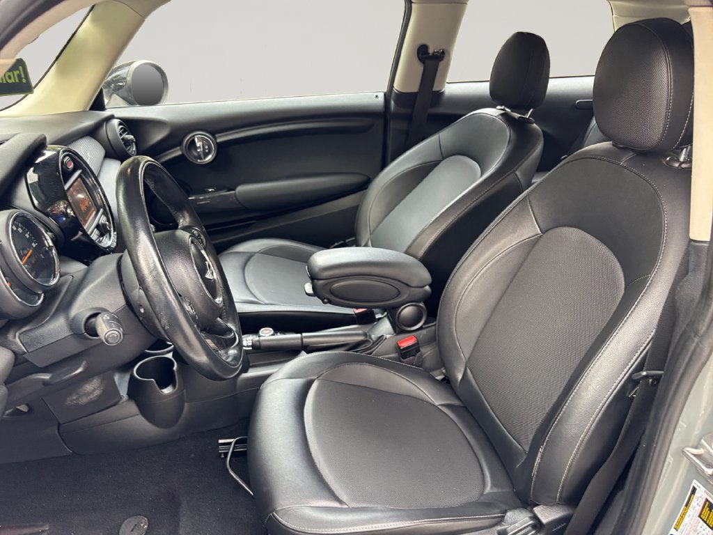 2017 MINI Hardtop Cooper
