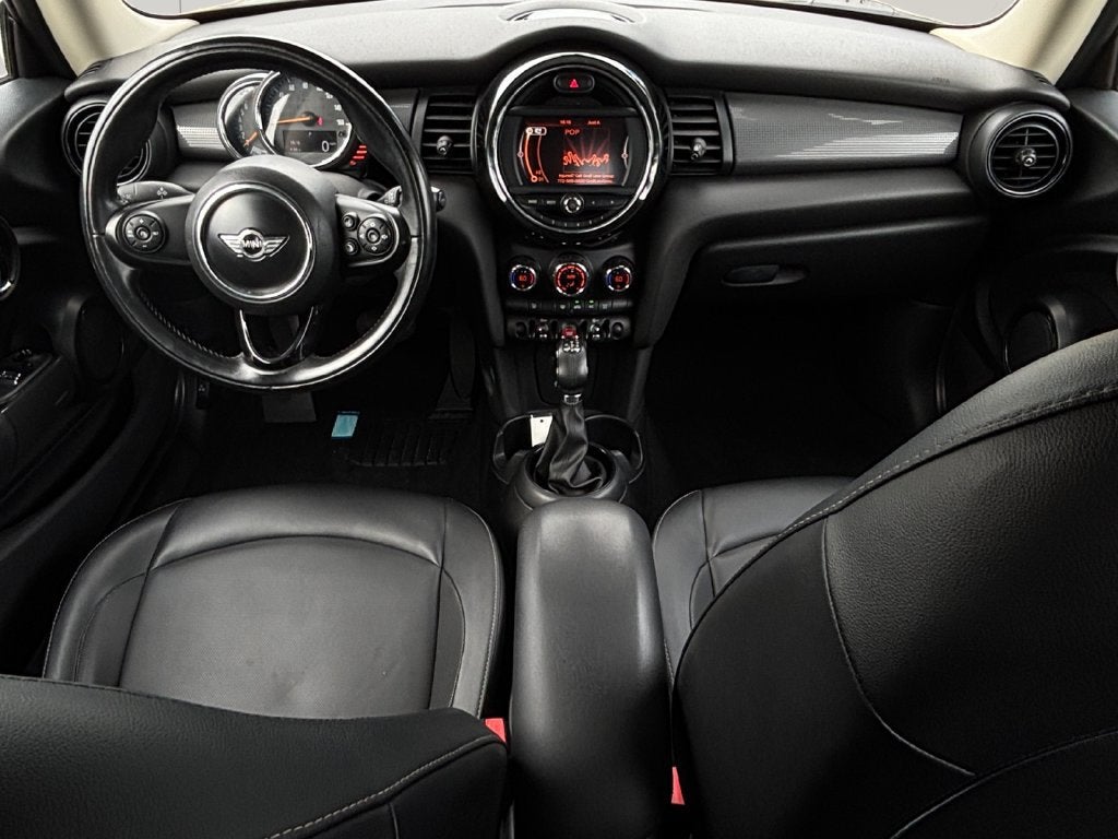 2017 MINI Hardtop Cooper