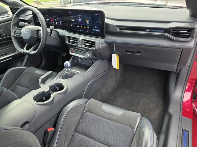 2025 Ford Mustang Dark Horse