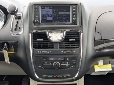 2012 Chrysler Town & Country Touring