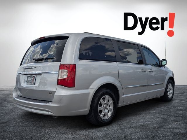 2012 Chrysler Town & Country Touring