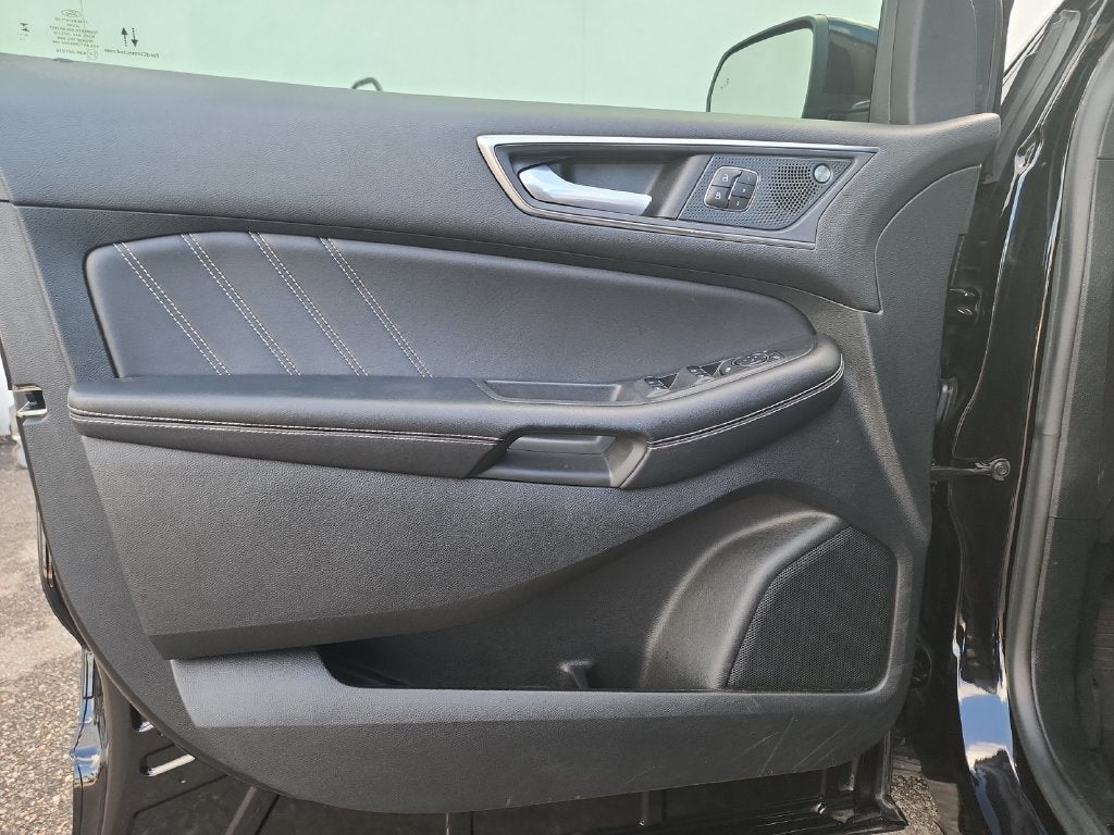 2023 Ford Edge ST