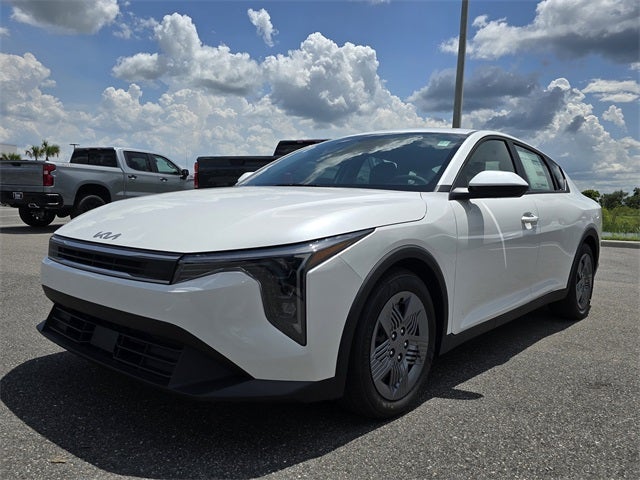 2025 Kia K4 LX