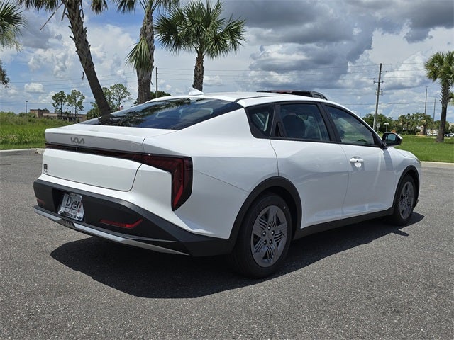 2025 Kia K4 LX