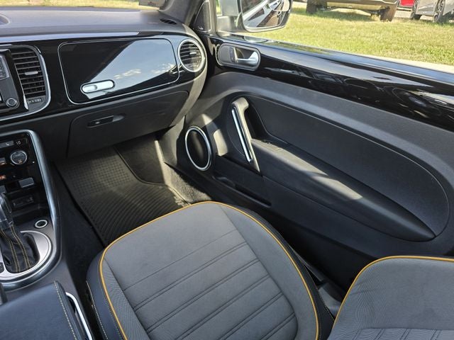 2017 Volkswagen Beetle 1.8T Dune