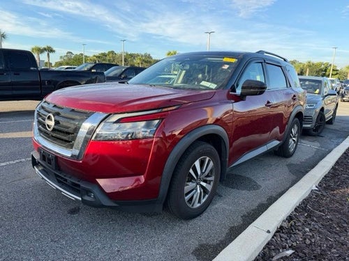 2022 Nissan Pathfinder SL