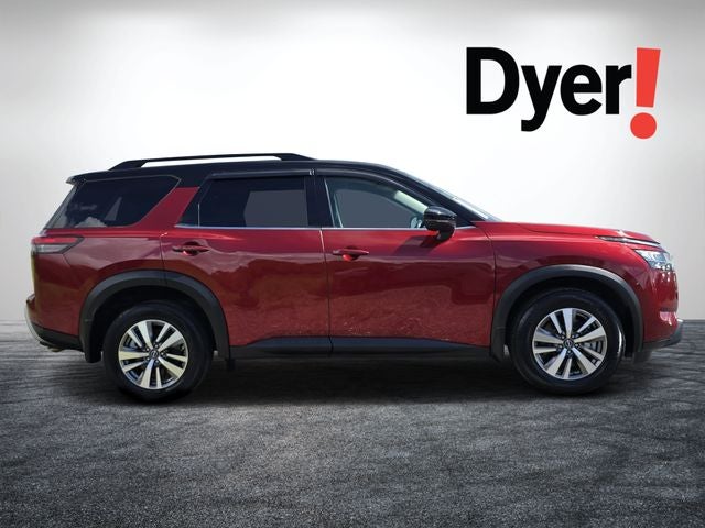2022 Nissan Pathfinder SL