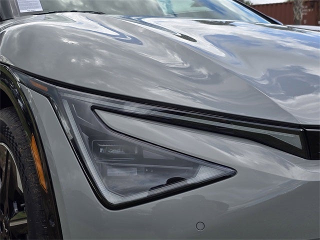 2025 Kia EV6 Wind