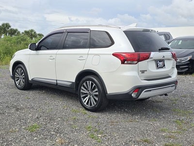 2019 Mitsubishi Outlander SE