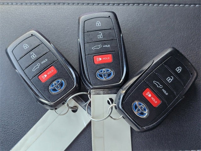 2021 Toyota Venza Base