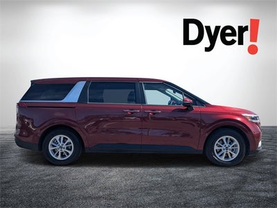 2024 Kia Carnival LX