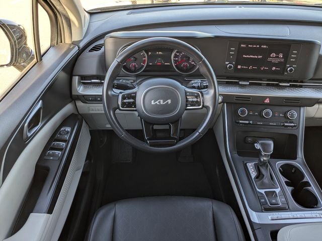 2024 Kia Carnival LX
