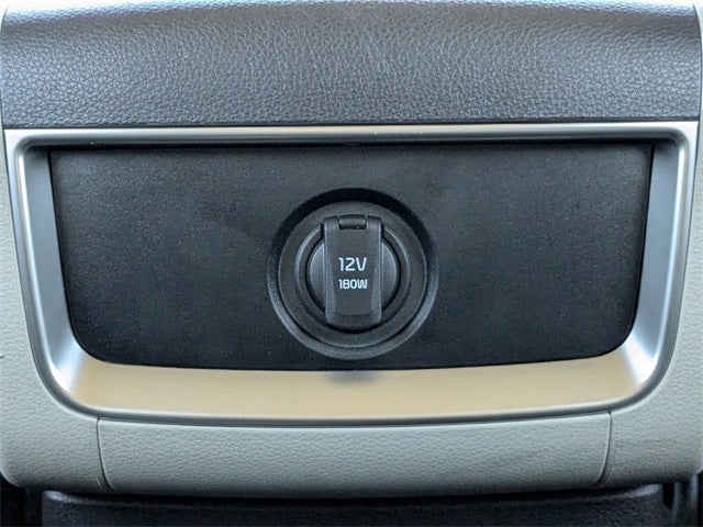 2023 Kia Carnival LX
