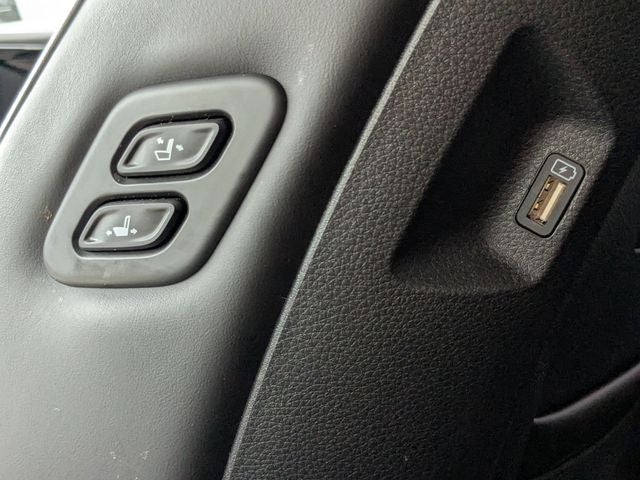 2022 Kia Carnival SX