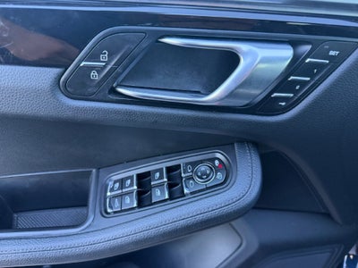 2019 Porsche Macan Base