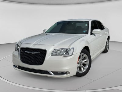 2016 Chrysler 300 Limited