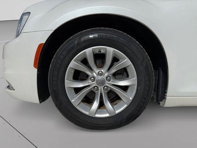 2016 Chrysler 300 Limited