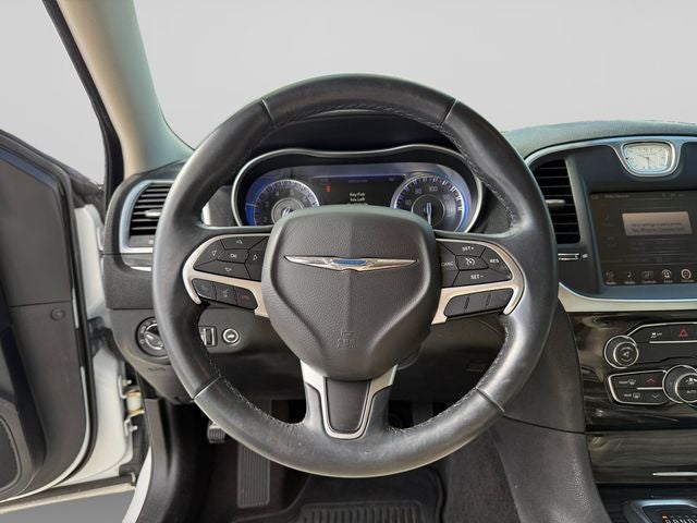 2016 Chrysler 300 Limited