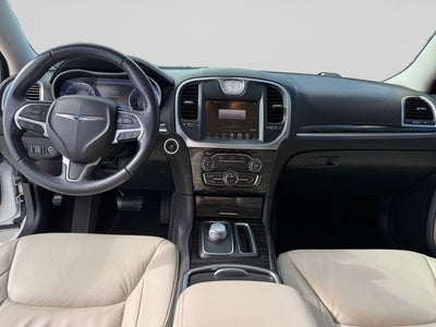 2016 Chrysler 300 Limited