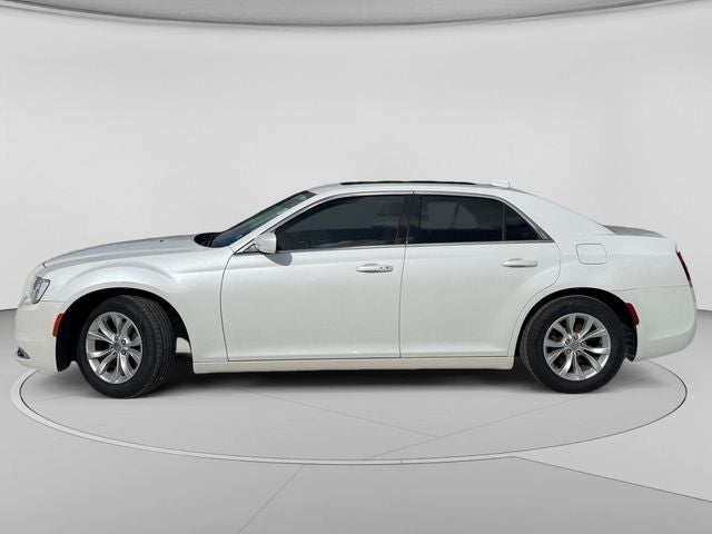 2016 Chrysler 300 Limited