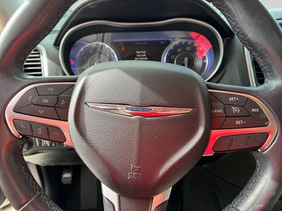 2016 Chrysler 300 Limited