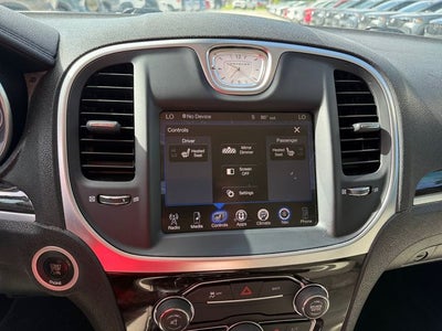 2016 Chrysler 300 Limited