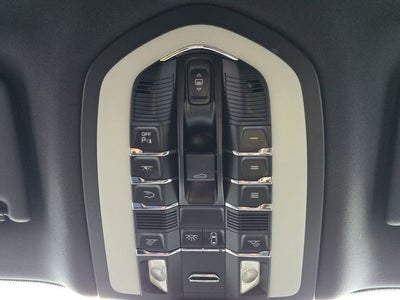 2021 Porsche Macan Base