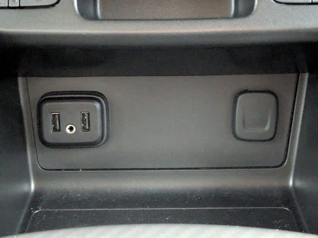 2022 GMC Canyon AT4 w/Leather