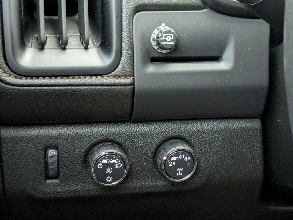 2022 GMC Canyon AT4 w/Leather