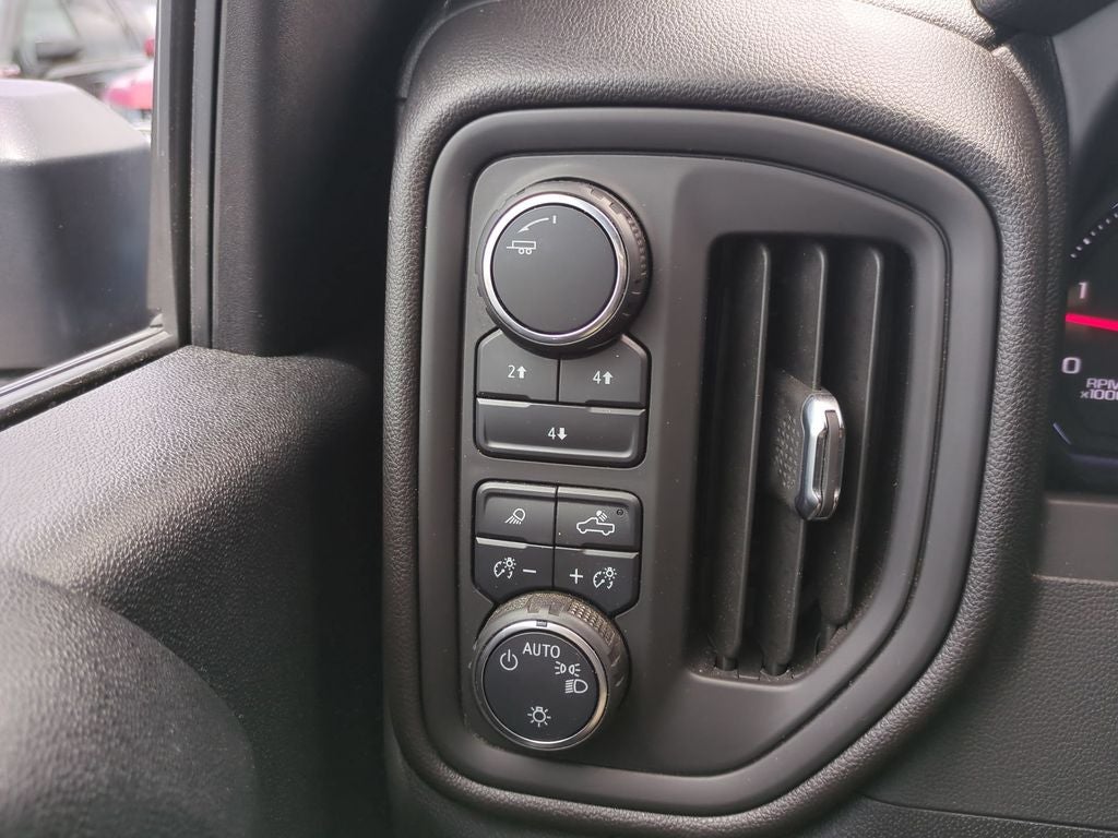 2025 Chevrolet Silverado 2500HD Custom